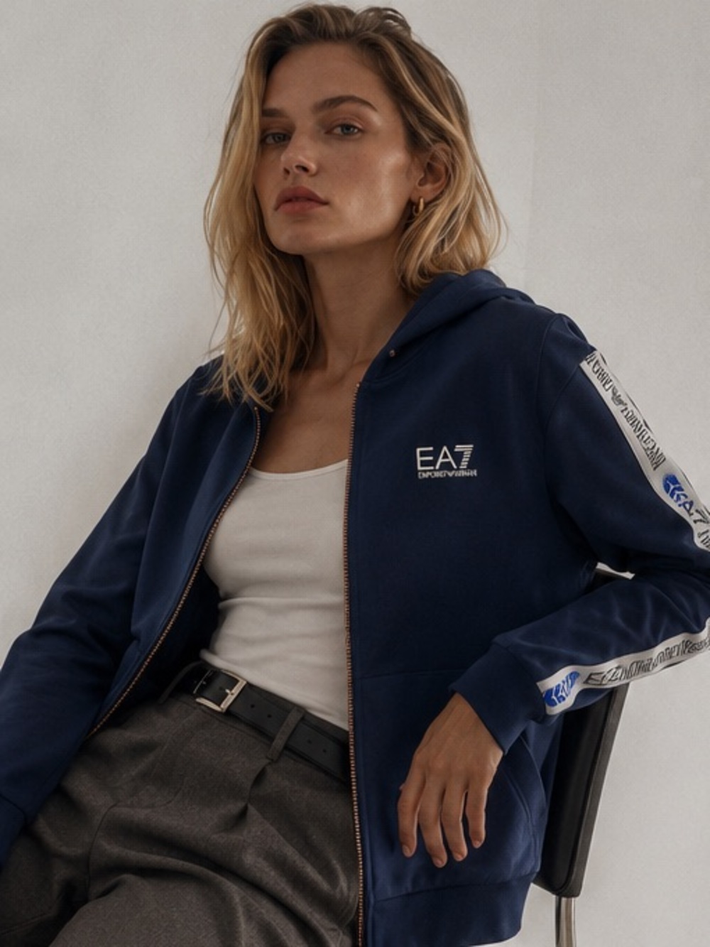 NWOT| Emporio Armani Full-Zip Hoodie Sweatshirt
Women’s Size M • Navy Blue